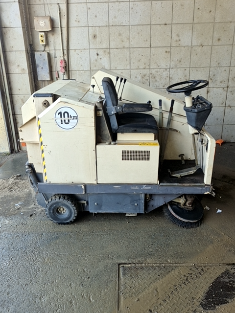 AMROS AUFSITZKEHRMASCHINE 950d
