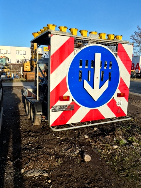 NISSEN VERKEHRLEITANHÄNGER A41/L-12-200
