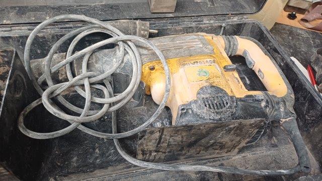 DEWALT KOMBIHAMMER D 25712K