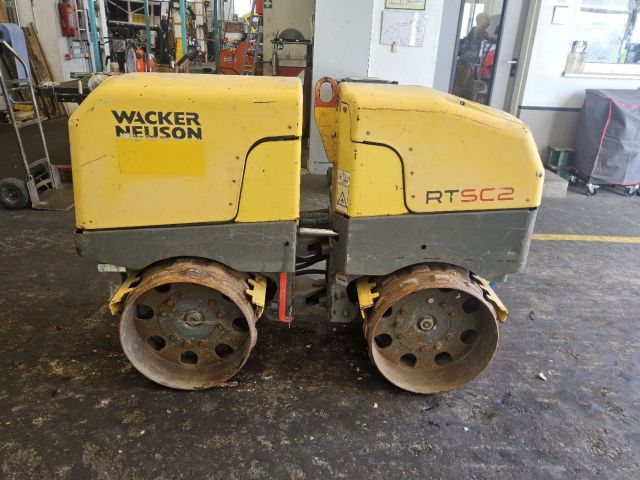 WACKER NEUSON GRABENWALZE RT 82-SC 2