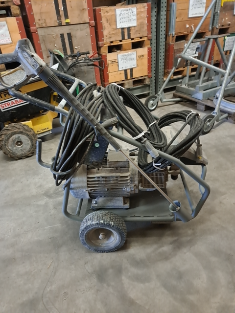 KAERCHER HDS 9/50-4CAGE
